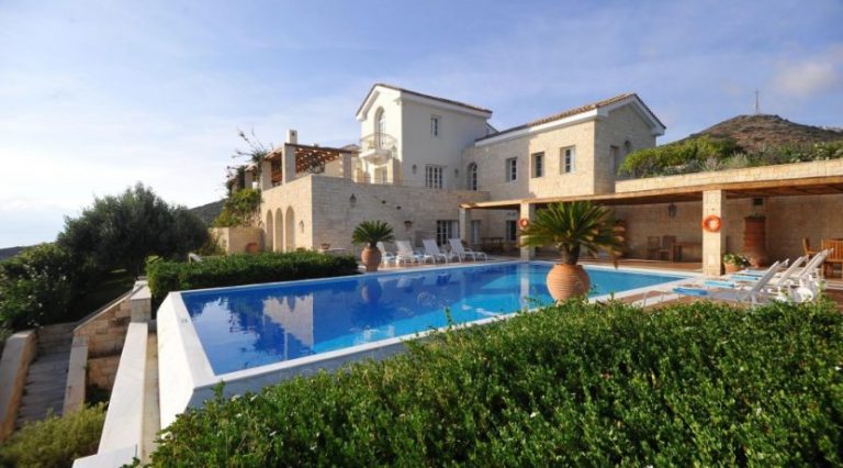 Villa 1100 m2 in Elounda, Crete